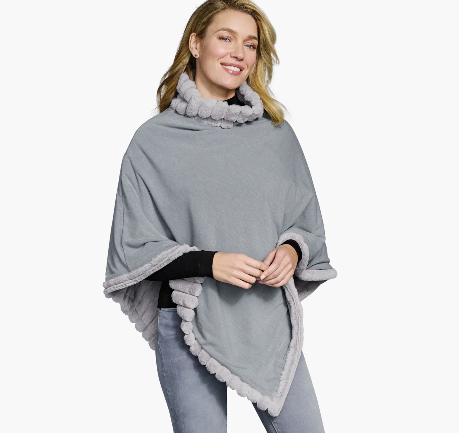 Reversible Faux-Fur Poncho - 04501800 4 Reversible Faux-Fur Poncho - 04501800 - Image 2