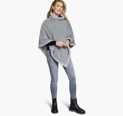 Reversible Faux-Fur Poncho - 04501800 9 Reversible Faux-Fur Poncho - 04501800 -Sleek Wear Store 451800 master 3