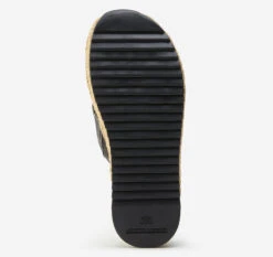 Michelle Cross-Strap Slide - 07814427-065-M -Sleek Wear Store 7814427 master 4